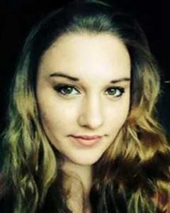 Woman, 31. Kiki_Clutch