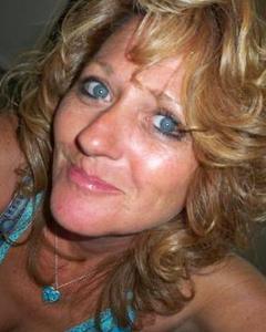 Woman, 58. db666837