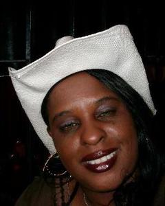 Woman, 48. minividal