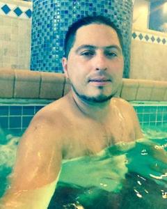 Man, 42. Rolandogon2730