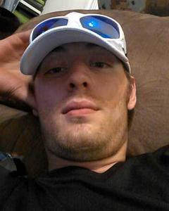 Man, 33. brander