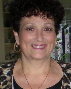 Woman, 68. Dimps0083