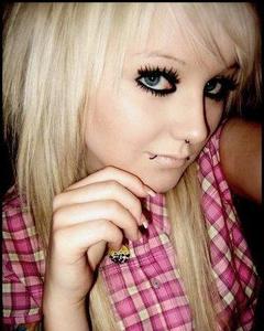 Woman, 35. itsLynn