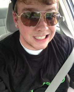 Man, 33. Wayne925674