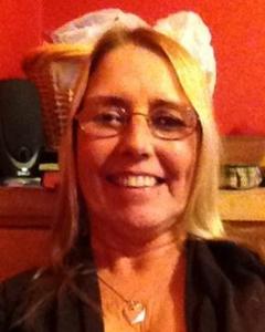 Woman, 68. Queencitag