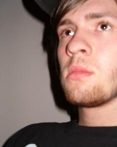 Man, 33. Smokingun18