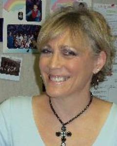 Woman, 64. szier9n
