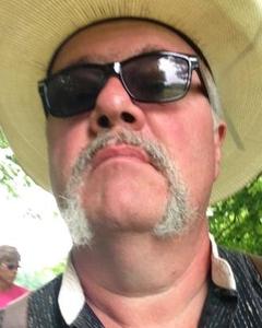 Man, 62. Outdoorman63