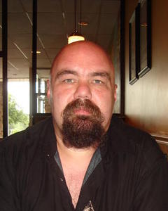 Man, 60. butcherblok