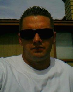 Man, 42. HOLLAWOOD