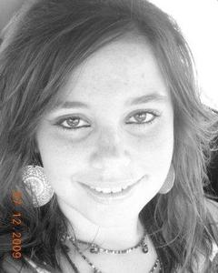 Woman, 33. 638267700