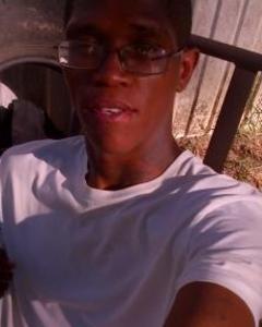 Man, 44. hollqwu
