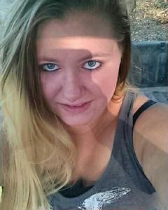 Woman, 30. Lauren4054
