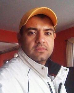 Man, 44. Fer4083