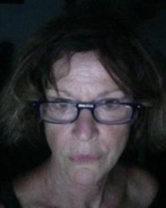 Woman, 79. Avenueskier