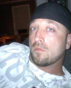 Man, 44. Montg33