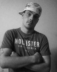 Man, 30. bolts14886272