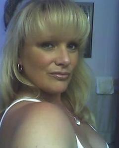 Woman, 52. Amanda272