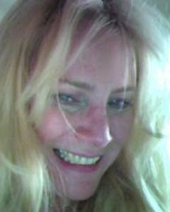 Woman, 63. mountainskies