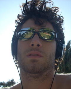 Man, 43. hiphopapotamus