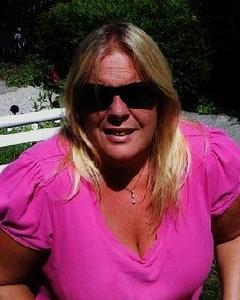 Woman, 61. Monalotta
