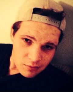 Man, 34. Aust23