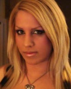 Woman, 47. sandang