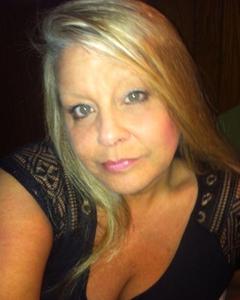 Woman, 61. Lisa2497708