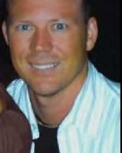 Man, 49. Beach25