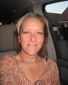 Woman, 60. Mandy259544