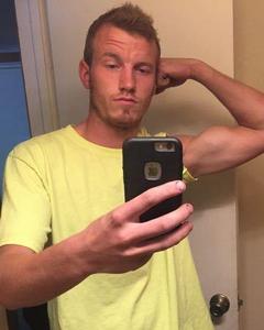 Man, 34. Handyman247754