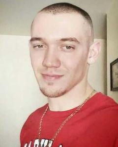 Man, 32. cwg93