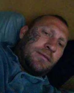 Man, 46. machettea
