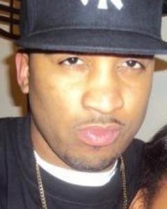 Man, 45. Liteskinnpoet