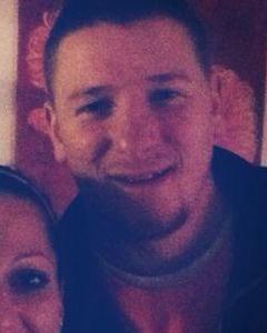 Man, 40. Bkinnett
