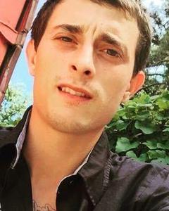 Man, 34. Shawn810658