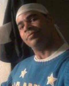 Man, 49. larow