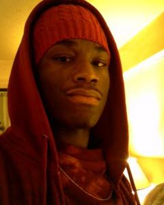 Man, 35. AW2009