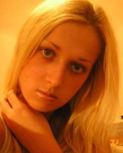 Woman, 43. terwqser