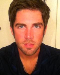 Man, 40. Twinman27