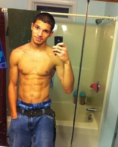 Man, 32. Senseibrown