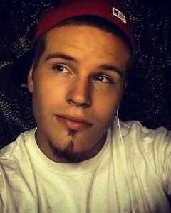 Man, 31. Zack210433