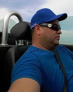 Man, 49. piki22