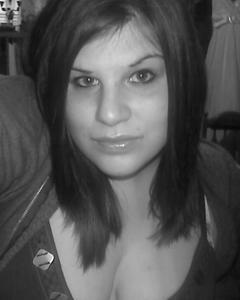 Woman, 34. 10soccer059