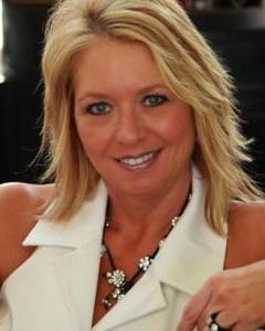 Woman, 62. Debra4811