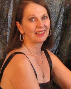 Woman, 80. hotmoll