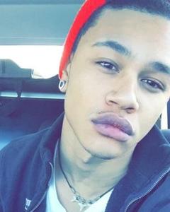 Man, 30. Crown_Me0765