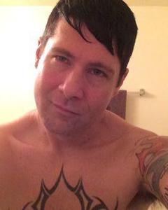 Man, 43. Boadey