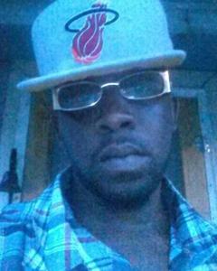 Man, 39. b1222668