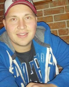 Man, 37. adamkb